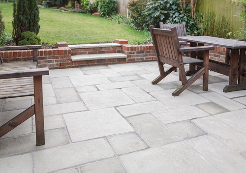 New Flagstone Patio And Backyard Outdoor Garden Patio With Furniture